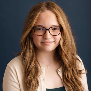 Zahryn Davis - President